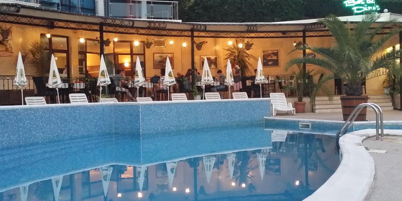  Aparthotel Royal Cove 3* Kavarna 