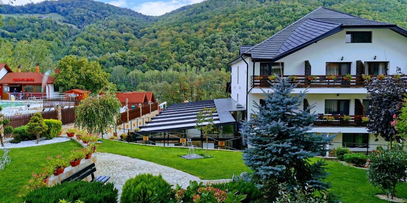 Complex Turistic Casa Romaneasca 4* Calimanesti-Caciulata 