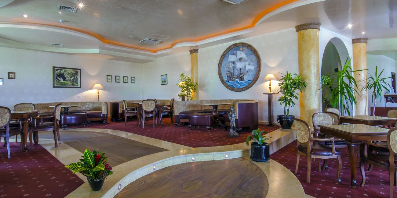 Hotel Admiral 5*  Nisipurile de Aur 
