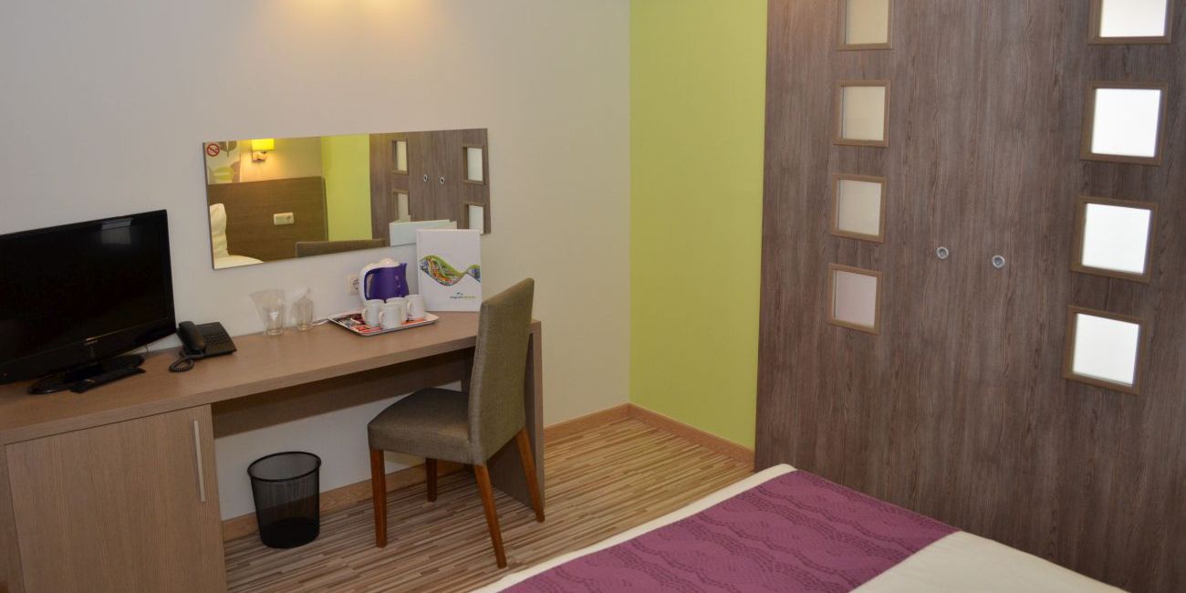 Hotel Aqua Nevis Club 4* Sunny Beach 