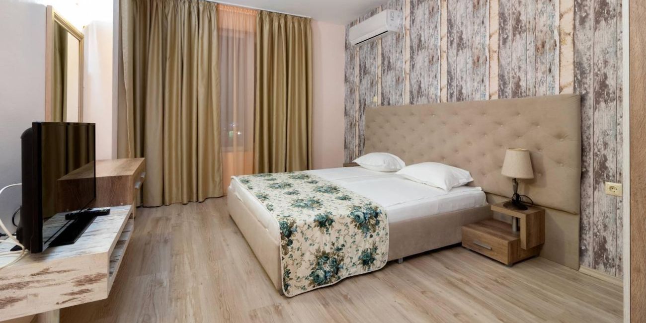Hotel Avenue Deluxe 4*  Sunny Beach 