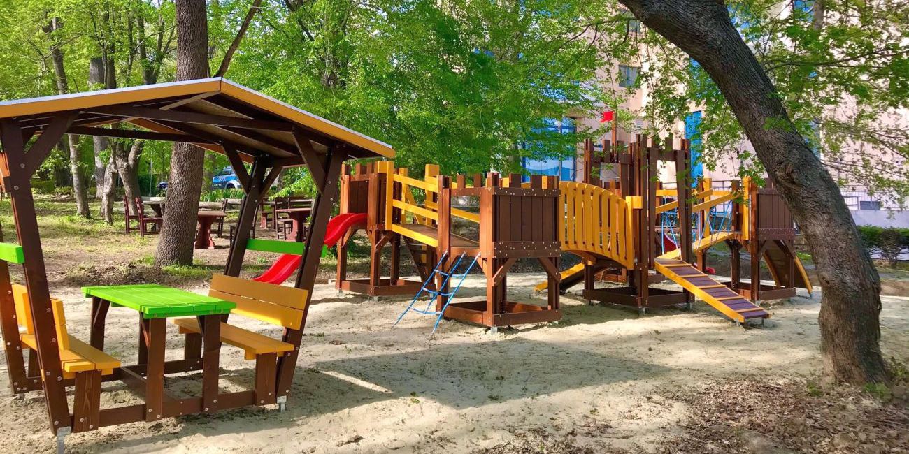 Hotel BSA Holiday Park 4*  Nisipurile de Aur 