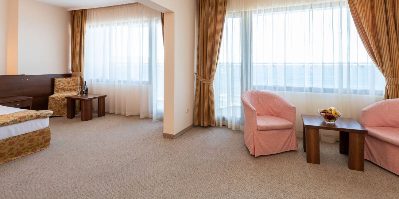 Hotel Burgas Beach 4*  Sunny Beach 