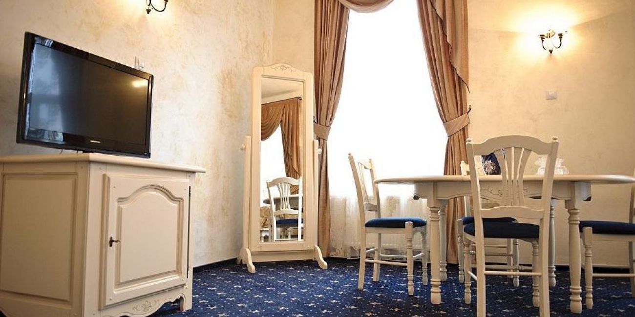Hotel Carol 4* Bucovina 