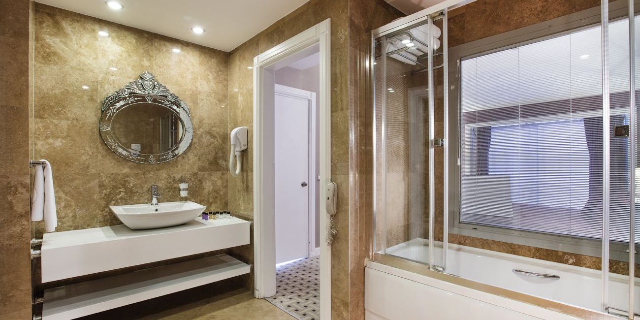 Hotel Charisma Deluxe  5*  Kusadasi 