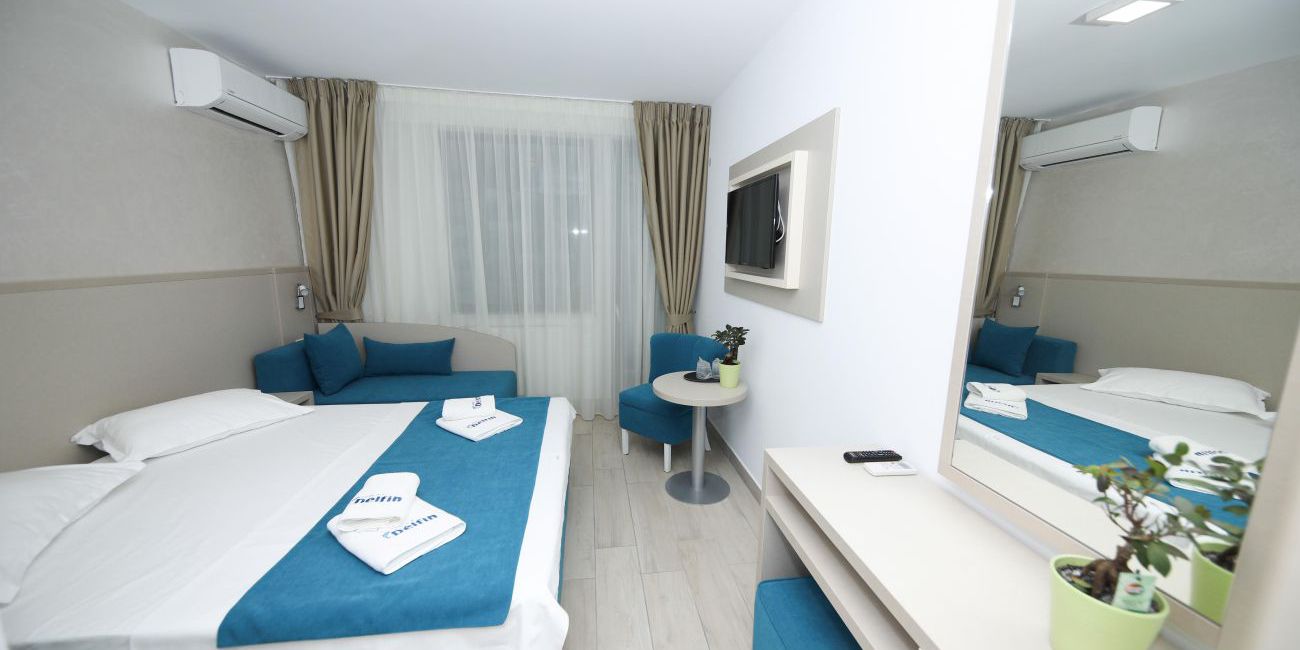 Hotel Delfin 3*  Mamaia 