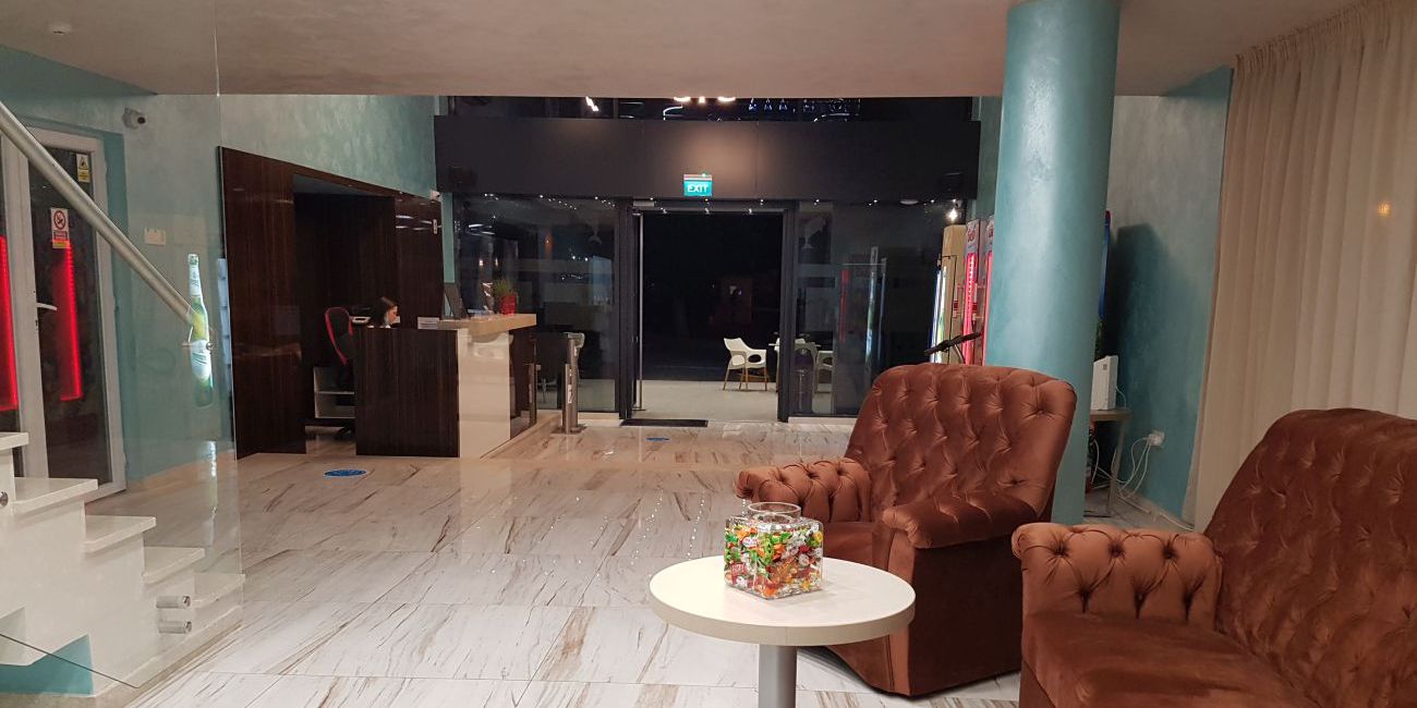 Hotel Delfin 3*  Mamaia 
