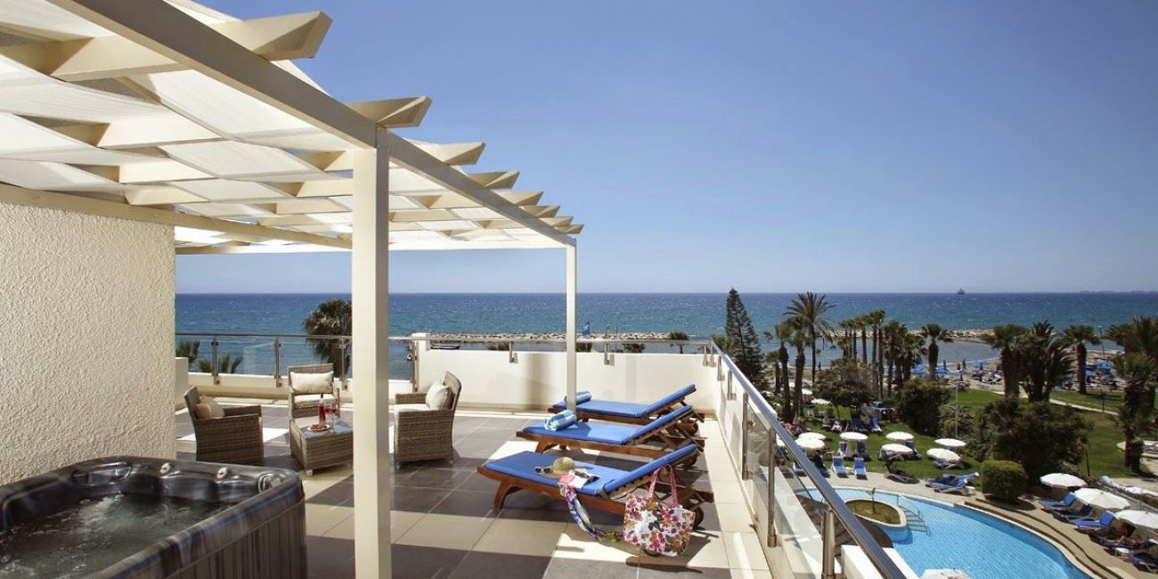 Hotel Golden Bay Beach Resort 5* Larnaca 