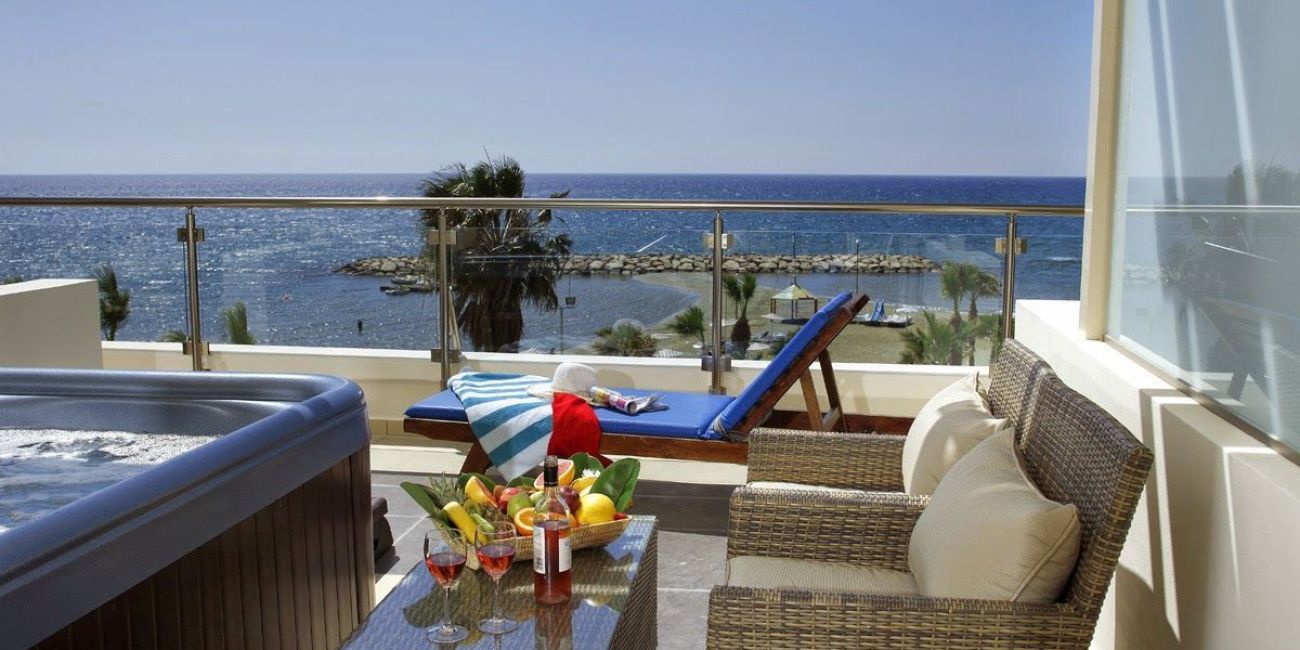 Hotel Golden Bay Beach Resort 5* Larnaca 