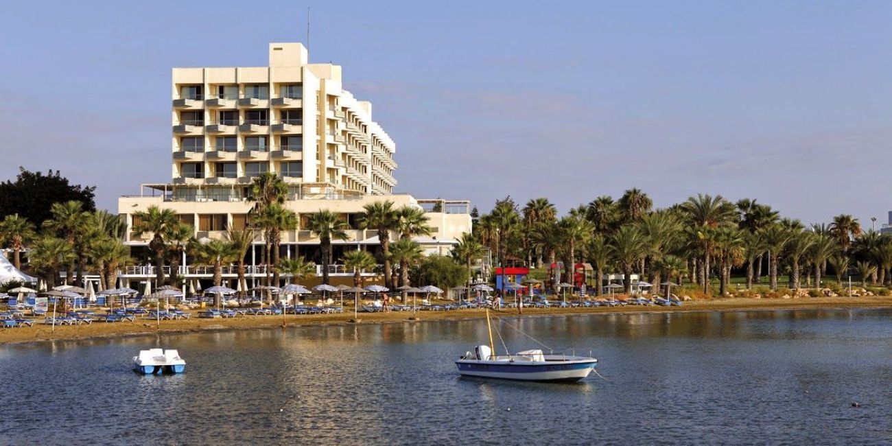 Hotel Golden Bay Beach Resort 5* Larnaca 