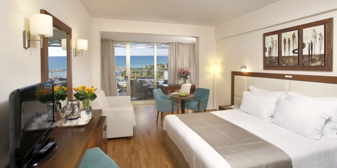 Hotel Golden Bay Beach Resort 5* Larnaca 