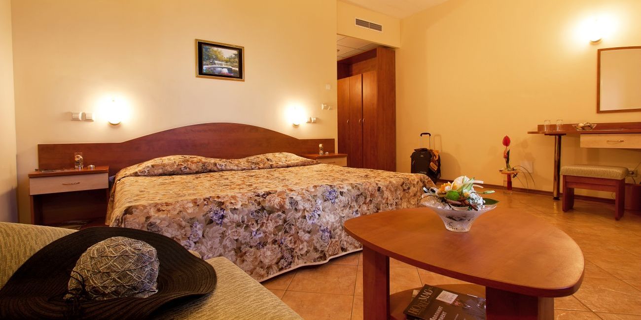 Hotel Ljuljak 3* Nisipurile de Aur 