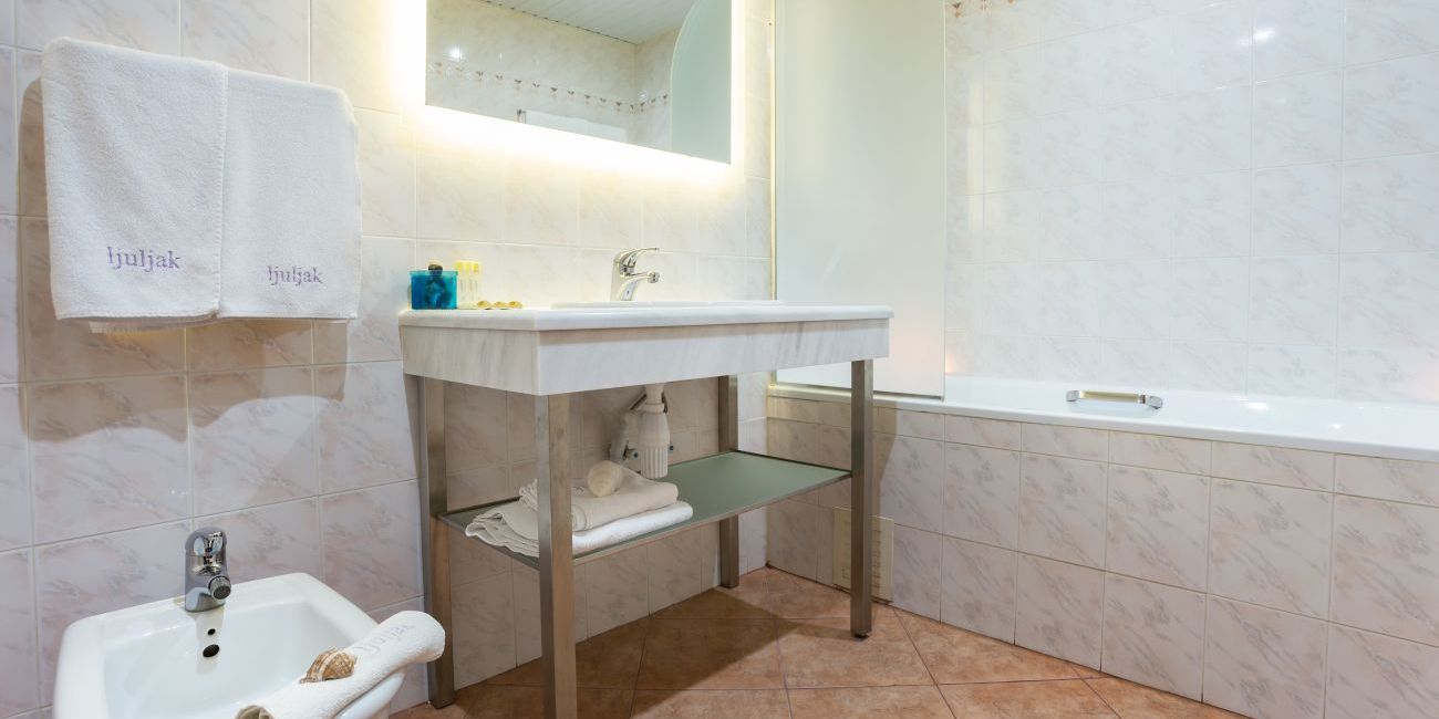 Hotel Ljuljak 3* Nisipurile de Aur 