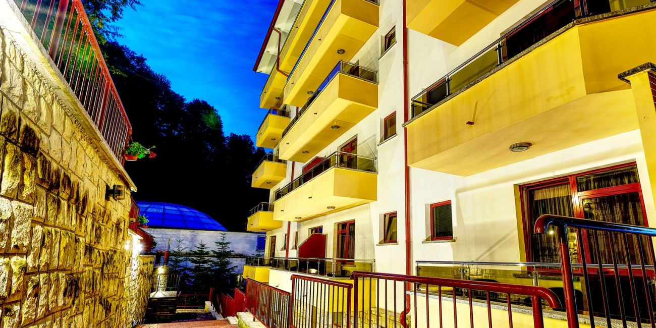 Hotel Nemira 4*  Slanic Moldova 