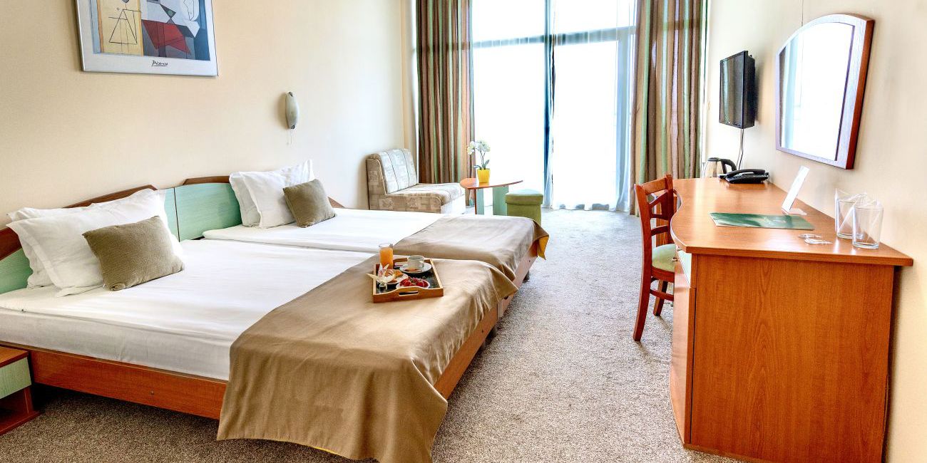 Hotel Palm Beach 4*  Nisipurile de Aur 
