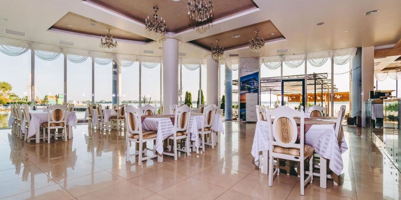 Hotel Scandinavia 4* Mamaia 