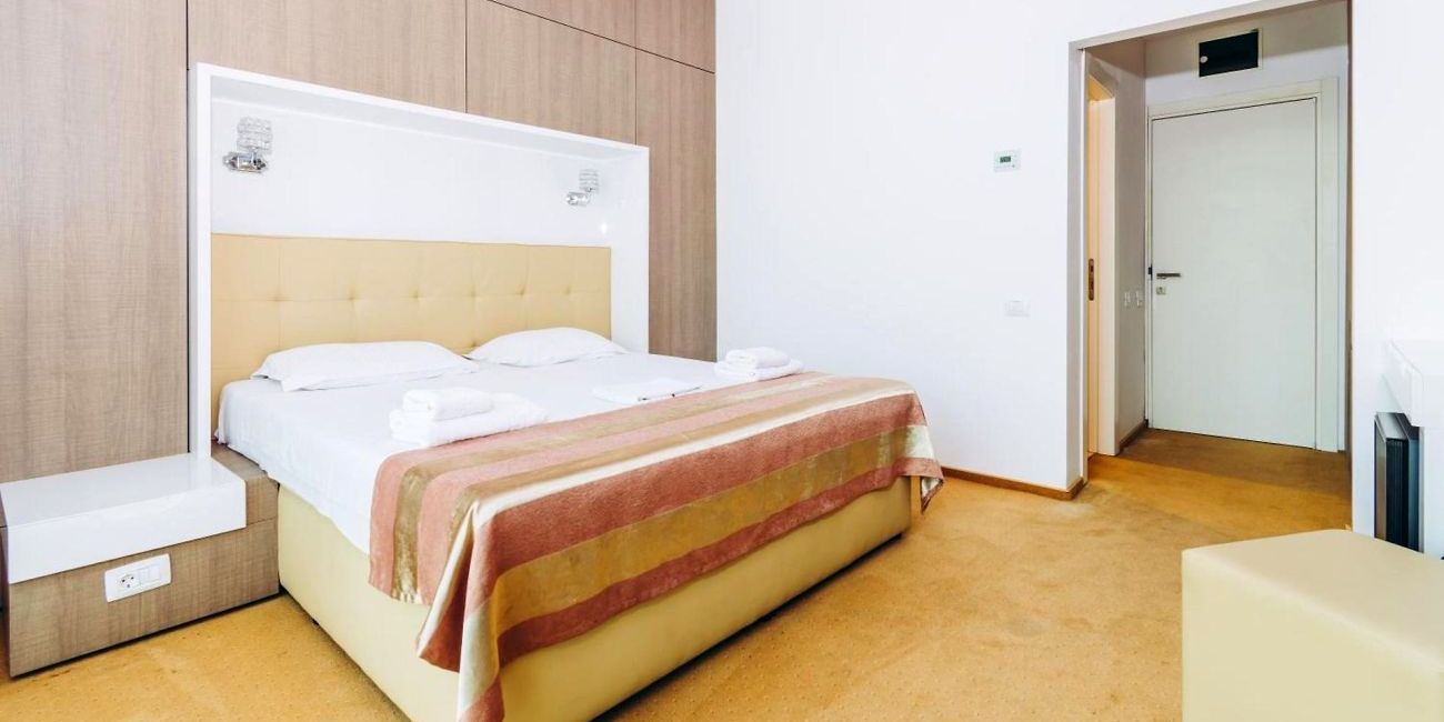 Hotel Scandinavia 4* Mamaia 