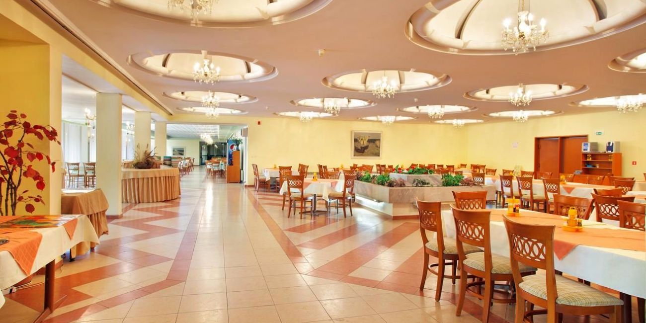 Hotel Shipka 4*  Nisipurile de Aur 