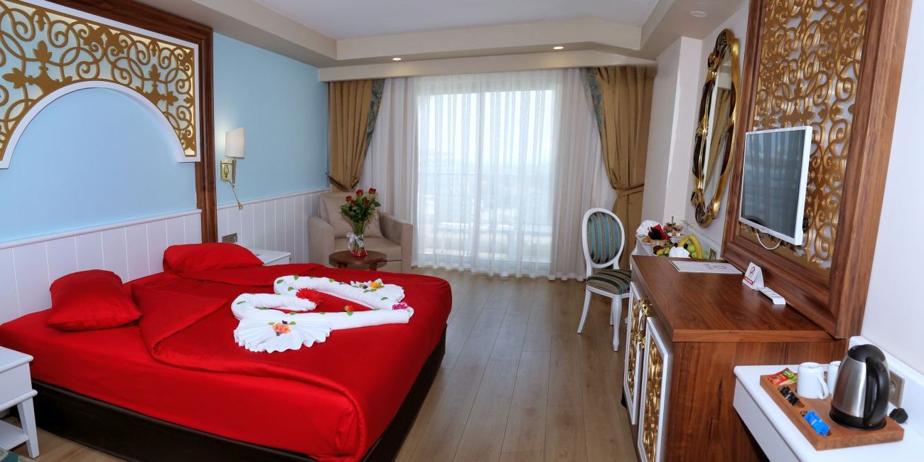 Jadore Deluxe Hotel & Spa 5*  Antalya - Side 
