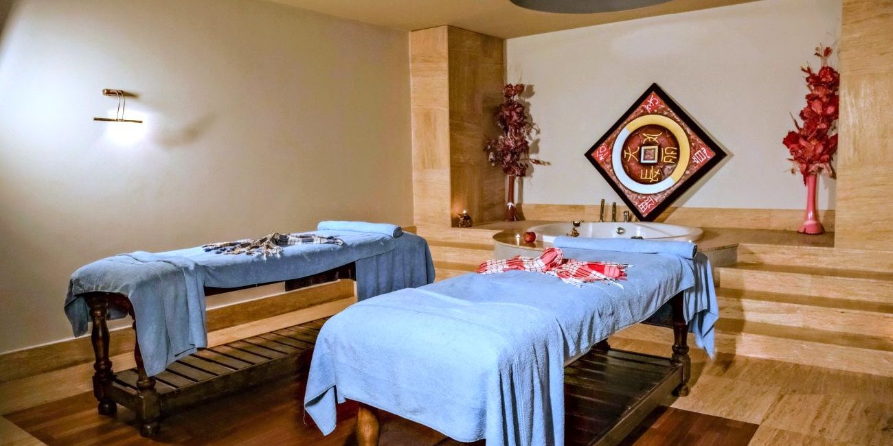 Melas Lara Hotel 5* Antalya - Lara 