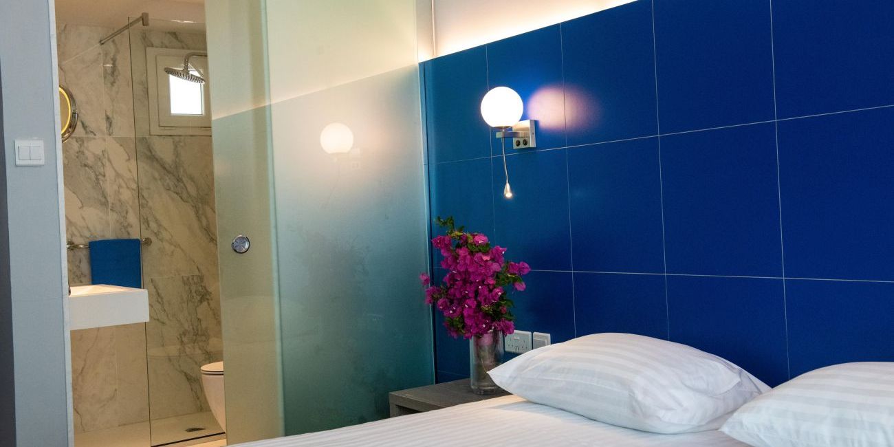 Park Beach Hotel 3*  Limassol 