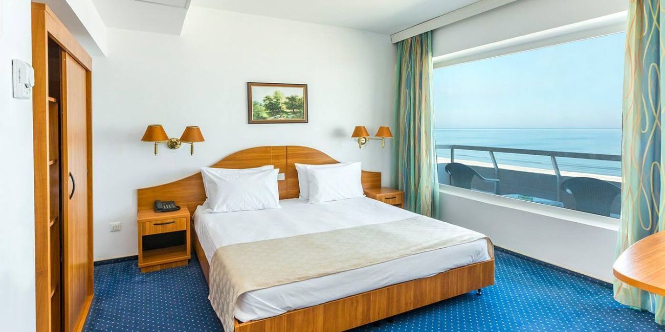 Savoy Hotel Mamaia 4*  Mamaia 