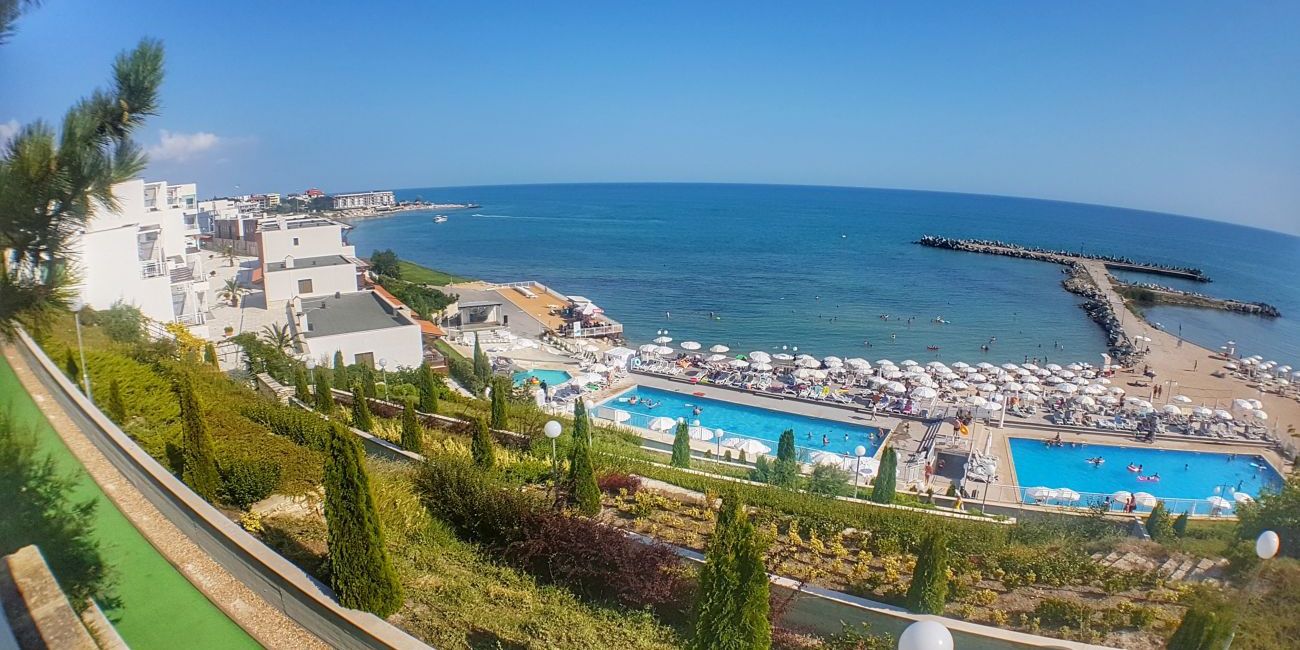 White Lagoon Beach Resort 4*  Kavarna 