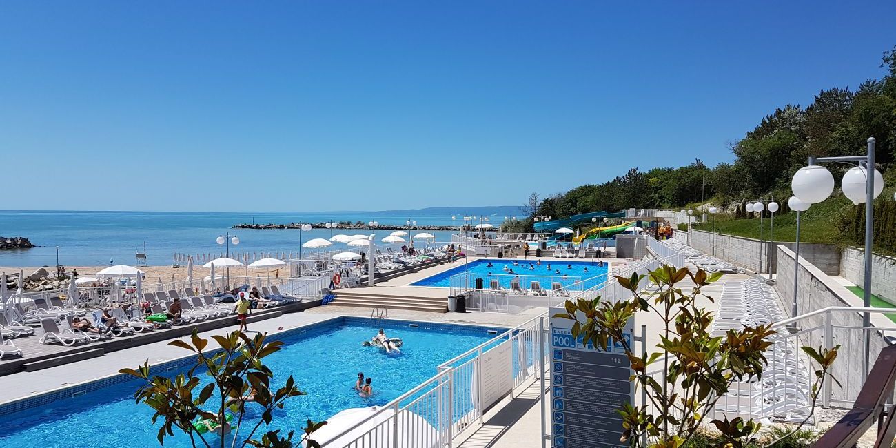 White Lagoon Beach Resort 4*  Kavarna 