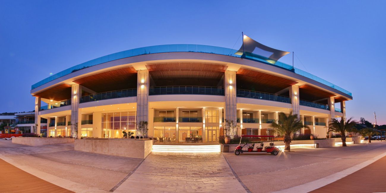 White Lagoon Beach Resort 4*  Kavarna 