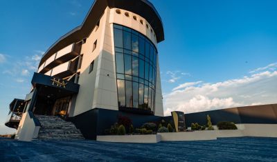 Imagine pentru Hotel Aventus 4* valabile pentru Balneo 2025