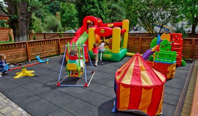 Imagine pentru Hotel Carol 4* valabile pentru Balneo 2025