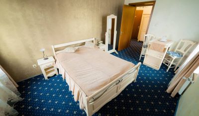 Imagine pentru Hotel Carol 4* valabile pentru Balneo 2025