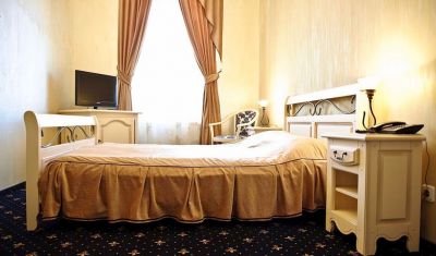 Imagine pentru Hotel Carol 4* valabile pentru Balneo 2025