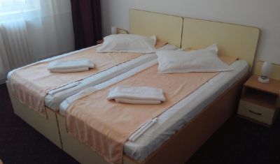 Imagine pentru Hotel Lebada Amara 3* valabile pentru Balneo 2025