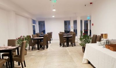 Imagine pentru Hotel Agora 3* valabile pentru Litoral 2025