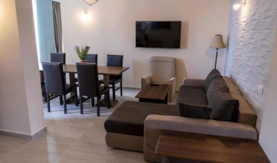 Imagine pentru Hotel Decebal 3* valabile pentru Litoral 2025