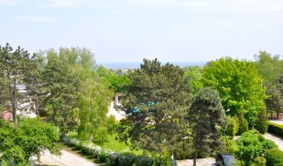 Imagine pentru Hotel Decebal 3* valabile pentru Litoral 2025