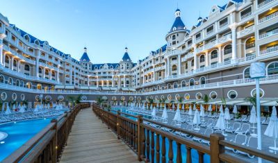 Imagine pentru Hotel Haydarpasha Palace 5* valabile pentru Litoral 2025