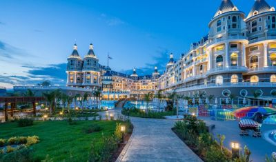 Imagine pentru Hotel Haydarpasha Palace 5* valabile pentru Litoral 2025