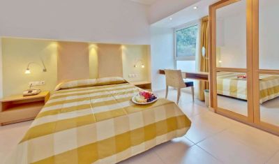 Imagine pentru Hotel Mendi 4* valabile pentru Litoral 2025