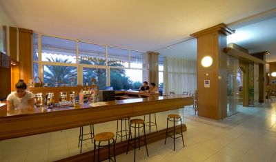 Imagine pentru Hotel Mendi 4* valabile pentru Litoral 2025
