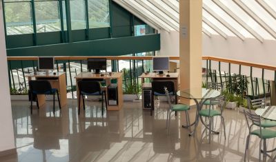 Imagine pentru Hotel Slavyanski 3* valabile pentru Litoral 2025