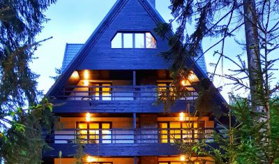 Oferta pentru Munte 2025 Hotel Smart 4* - Fara Masa