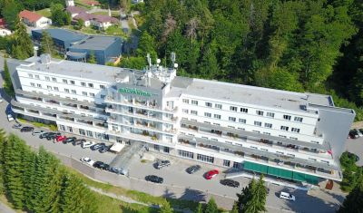 Oferta pentru Balneo 2025 Grand Hotel Balvanyos 4* - Mic Dejun/Mic Dejun + Fisa Cont