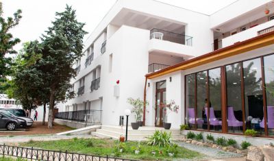 Oferta pentru Litoral 2025 Hotel Violeta 2* - Fara Masa/Mic Dejun/Pensiune Completa