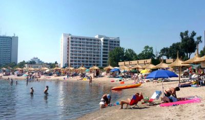 Oferta pentru Litoral 2025 Hotel Cometa 3* - Mic Dejun