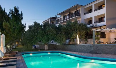 Oferta pentru Litoral 2025 Hotel Villa Natassa 2* - Demipensiune