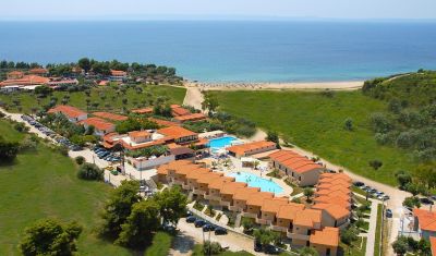Oferta pentru Litoral 2025 Hotel Village Mare 4* - All Inclusive