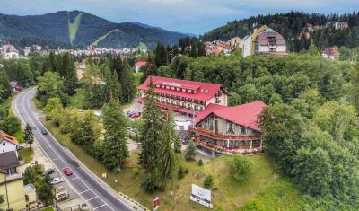 Oferta pentru Munte 2025 Hotel Rozmarin 4* - Mic Dejun/Mic Dejun + Fisa Cont