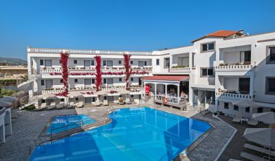 Oferta pentru Litoral 2025 Hotel Ariadne 2* - Fara Masa/Mic Dejun/Demipensiune
